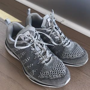APL TECHLOOM PRO sneakers